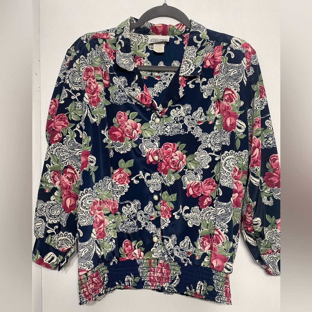 VINTAGE Copy Cats Woman Button Up Blouse Floral Rose Pattern Size 8